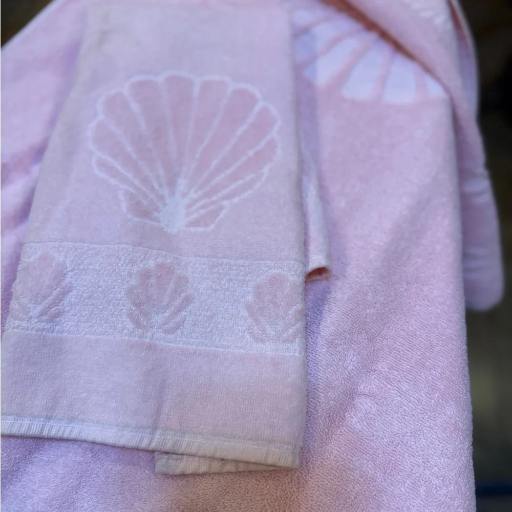 Vintage Soft Pink Seashell Cotton Bath Towel Hand Towel Set The HOME collection
